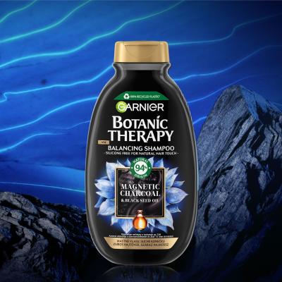 Garnier Botanic Therapy Magnetic Charcoal &amp; Black Seed Oil Šampon za žene 250 ml