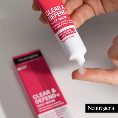 Neutrogena Clear &amp; Defend+ Daily Serum Serum za lice 30 ml